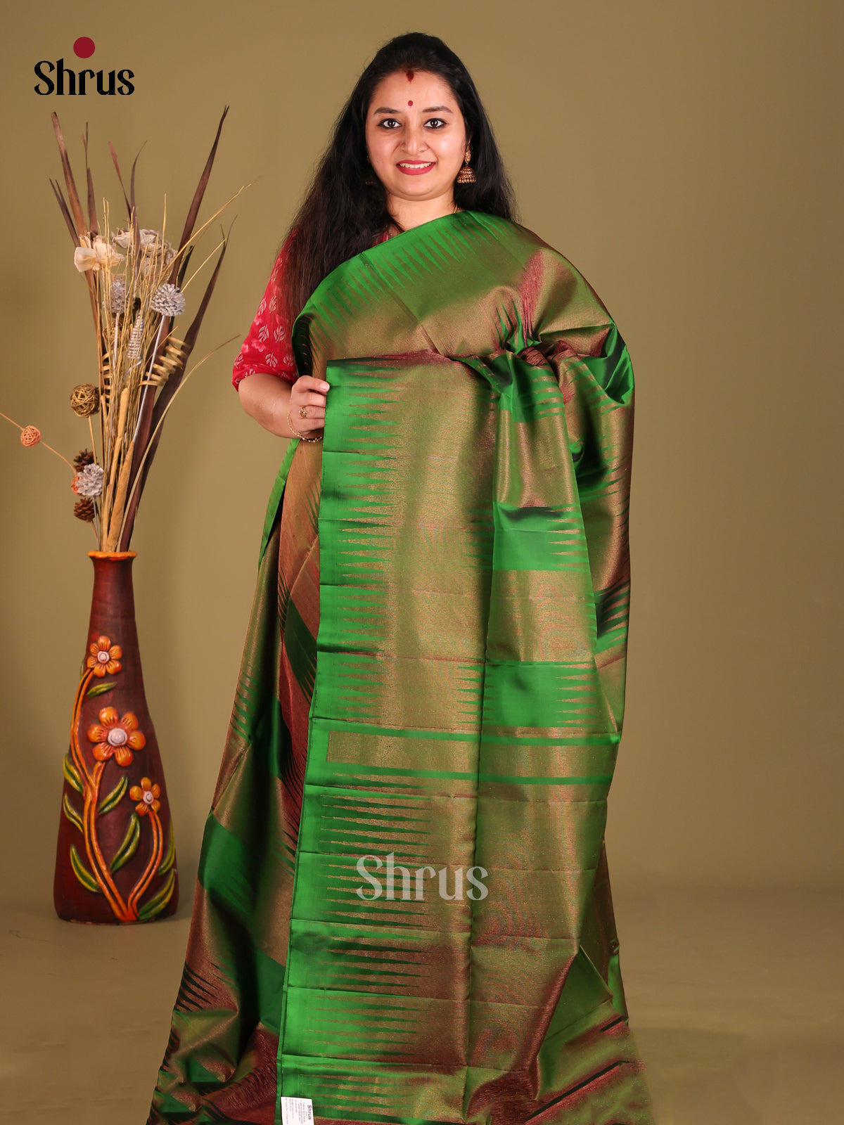 Green single tone Soft Silk Saree with rich zari pallu-1