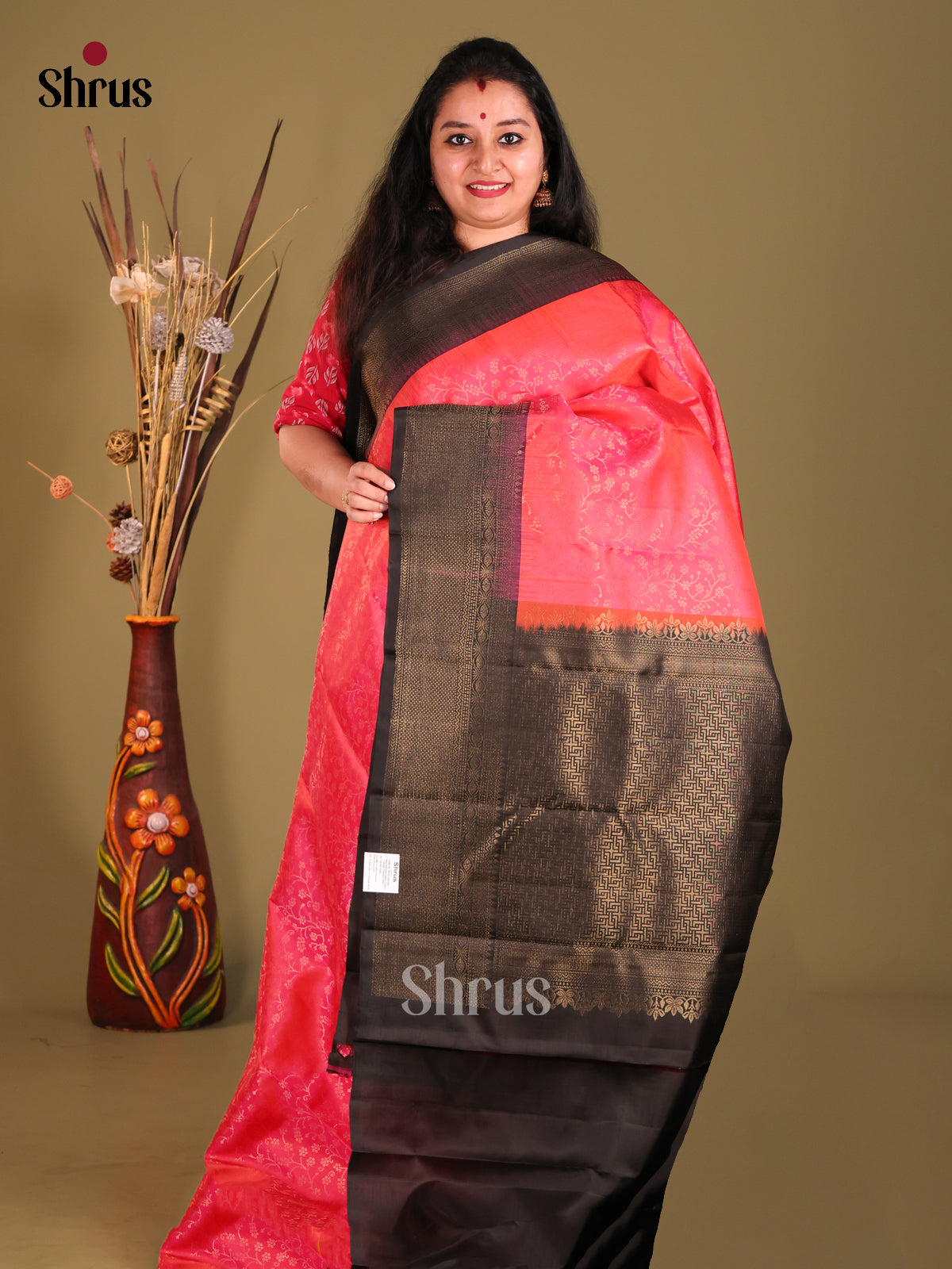 Pink & Black Soft Silk Saree with zari floral nestling brocade - Shop on Shrus.com
