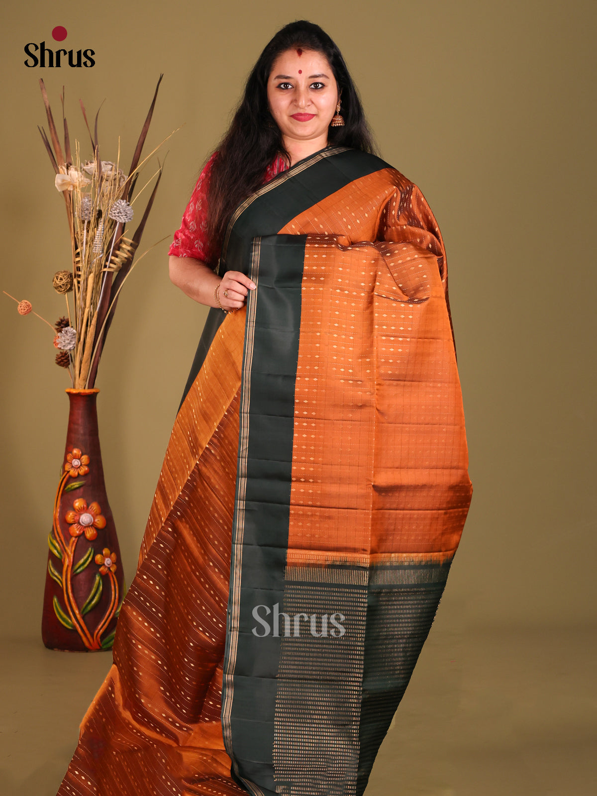 Rust & Green Soft Silk Saree with contrast zari woven pallu-1