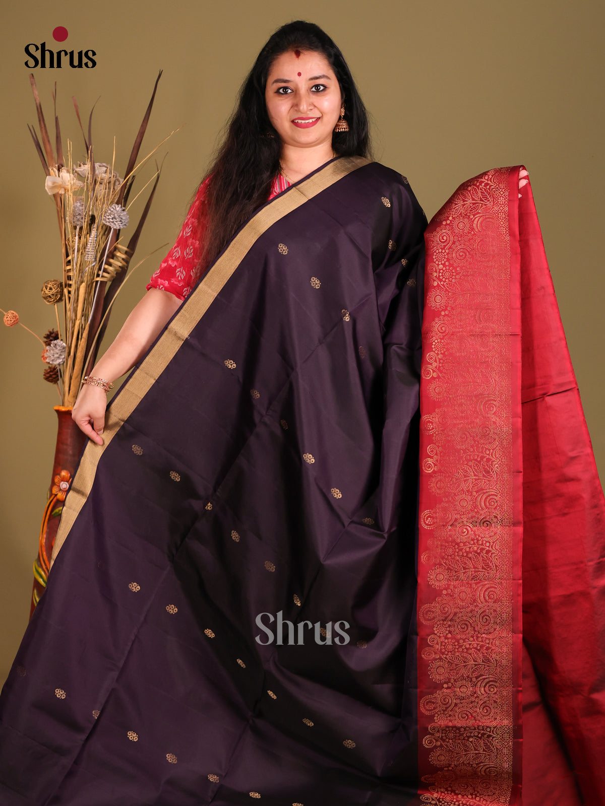 Violet & Maroon Soft Silk Saree gleams with gold zari floral buttas-2