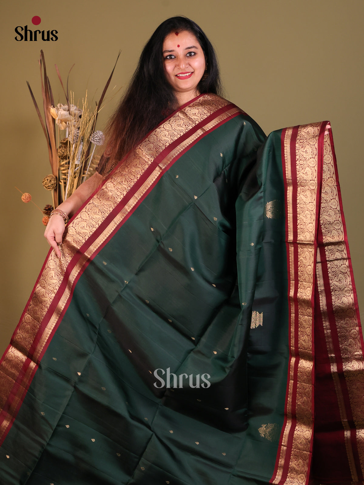 DGS30500-Soft Silk Saree-2