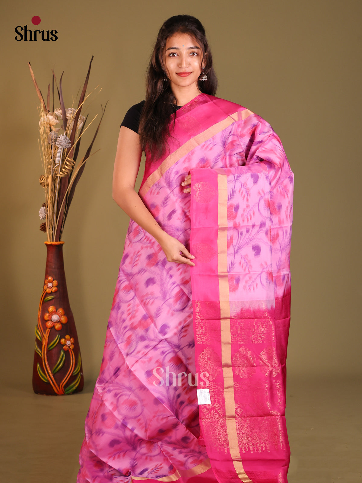 Baby Pink & Pink Softsilk-halfpure Saree with ikkat floral nestling