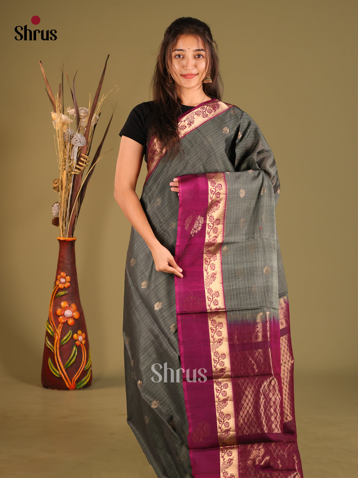 Grey & Maroon Silk Cotton Saree with zari brocade pallu