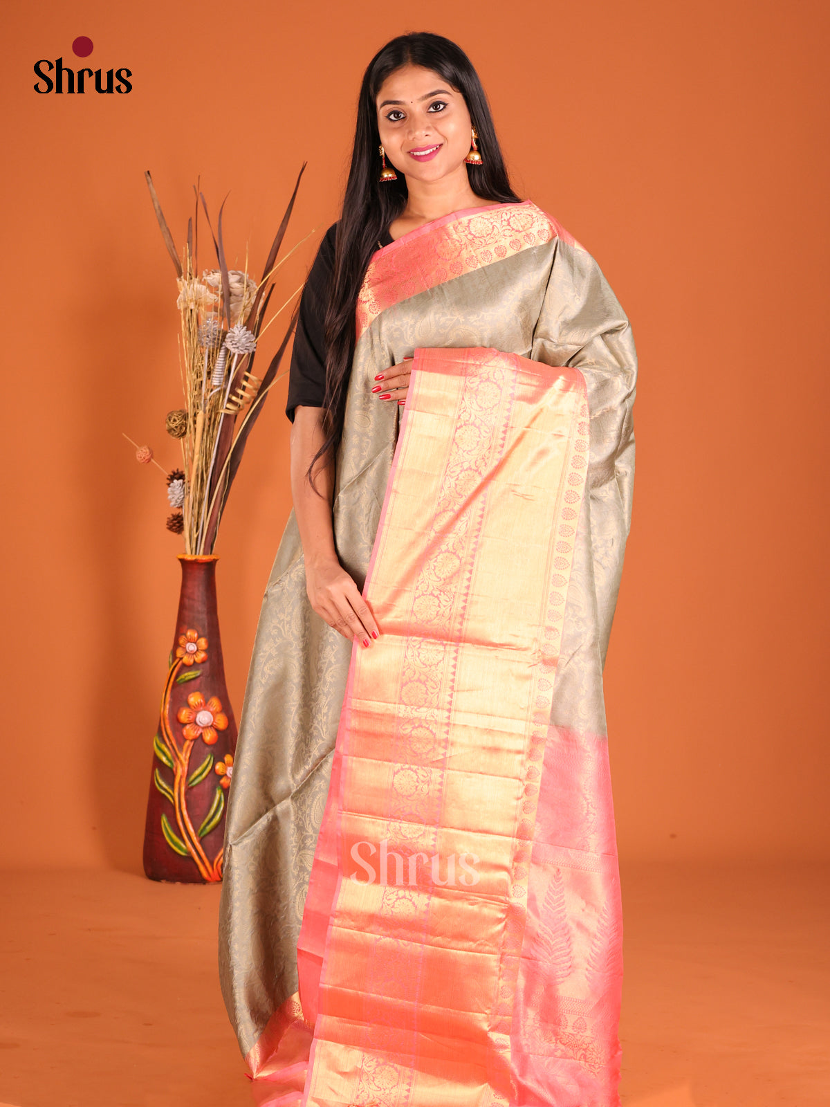 DHS01142 - Soft Silk Saree - Shop on Shrus.com
