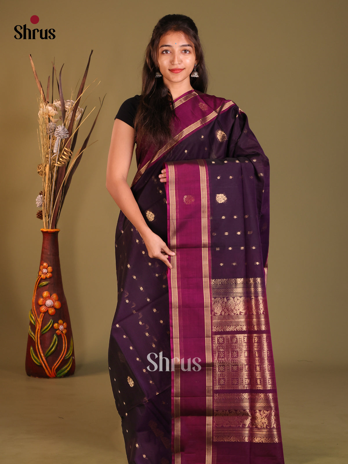 Violet & Purple Silk Cotton Saree with gold zari floral buttas - Shop on Shrus.com