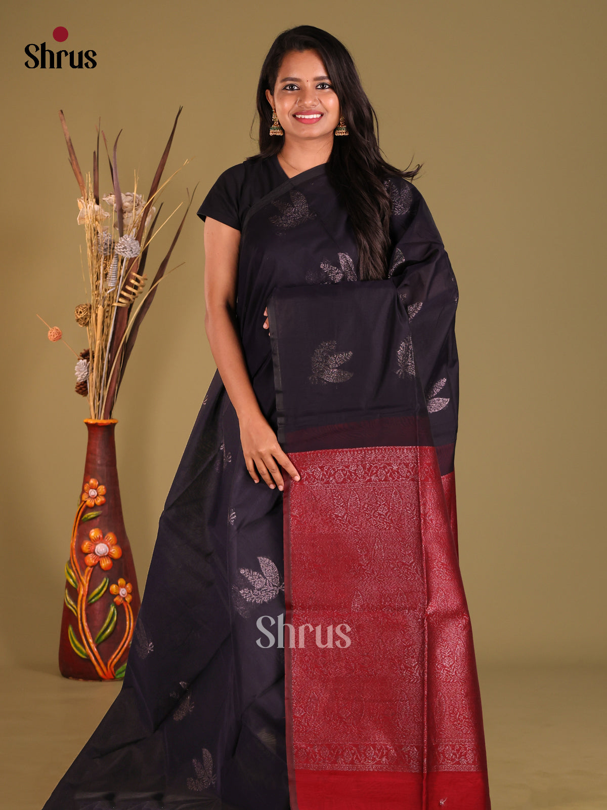 Black & Maroon- Semi Silkcotton Saree