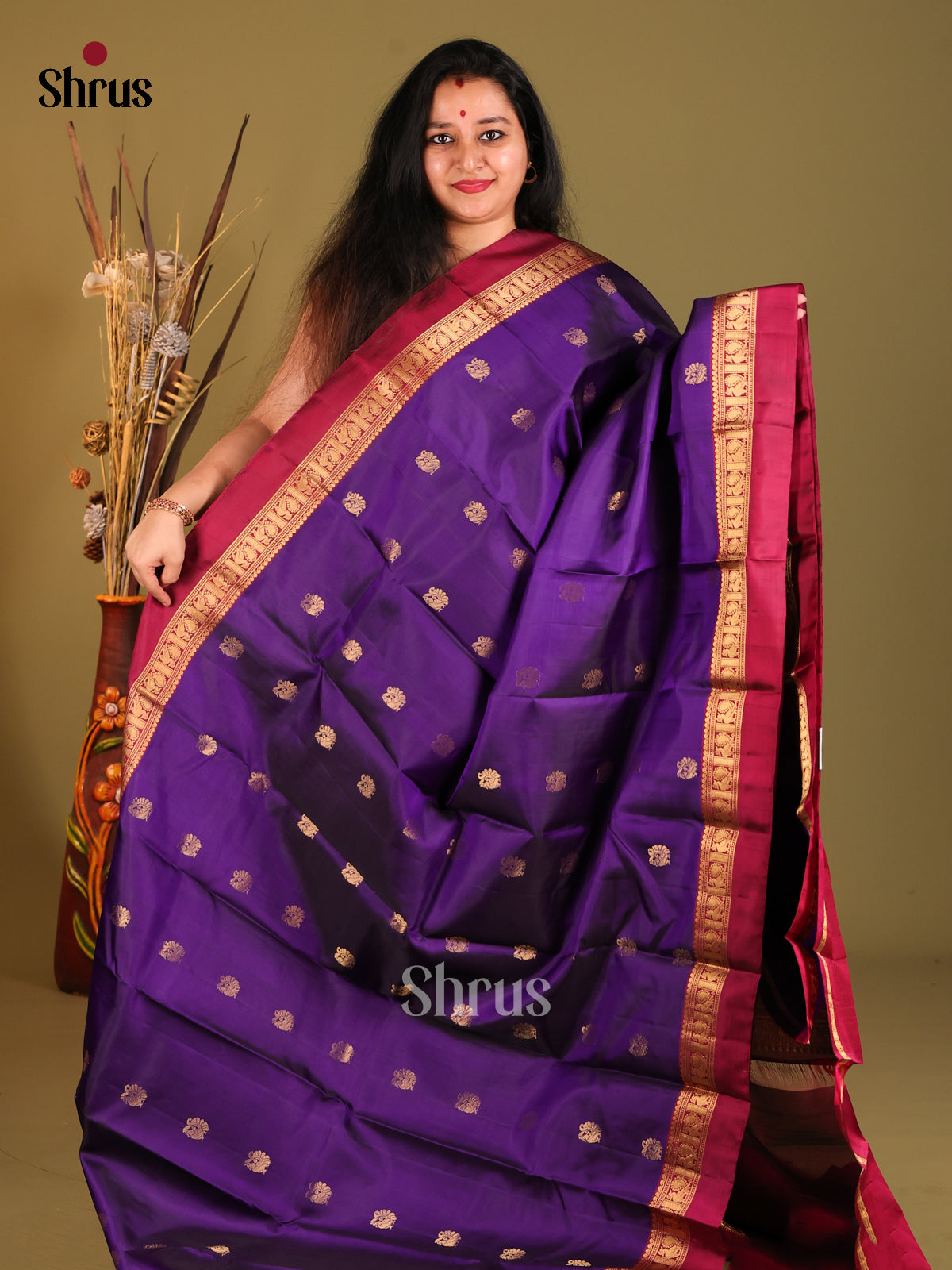 DHS04009 - Soft Silk Saree - Shop on Shrus.com
