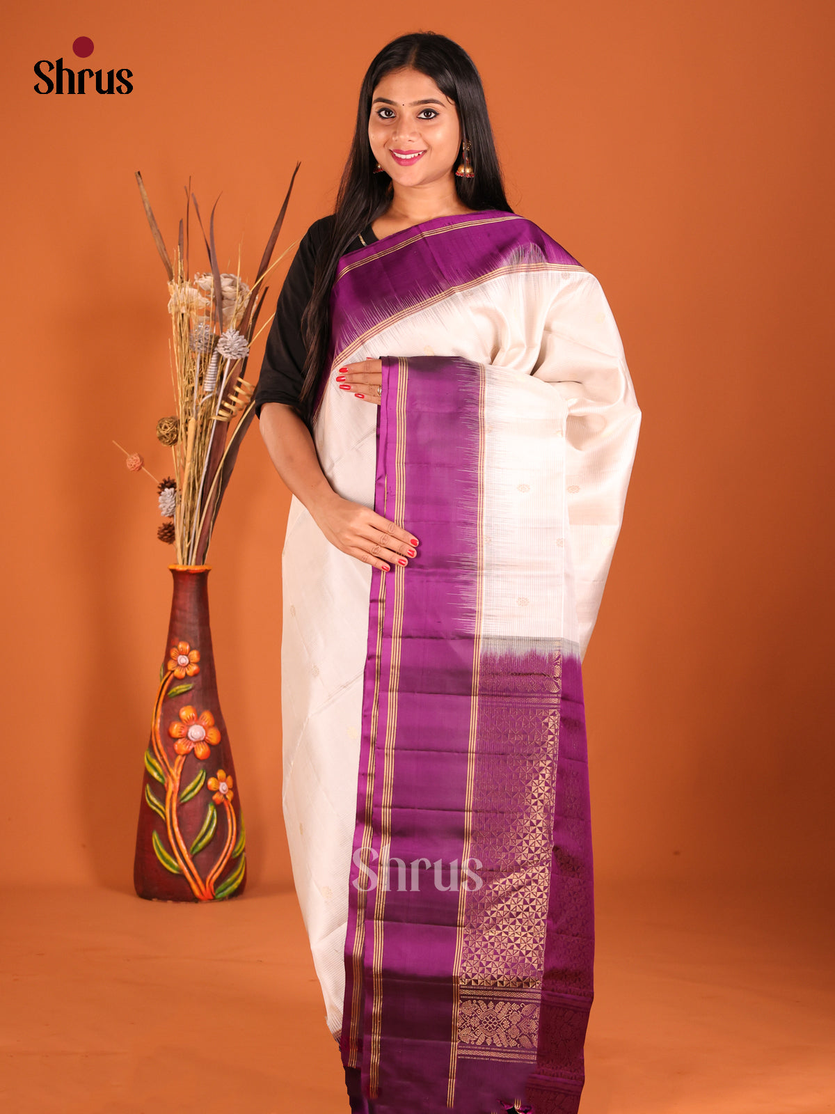 DHS04046 - Soft Silk Saree - Shop on Shrus.com