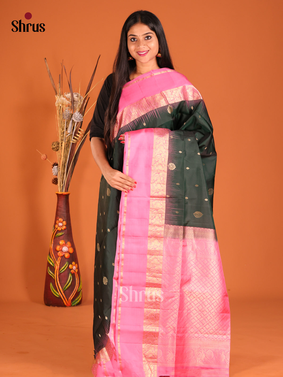 DHS04057 - Soft Silk Saree - Shop on Shrus.com