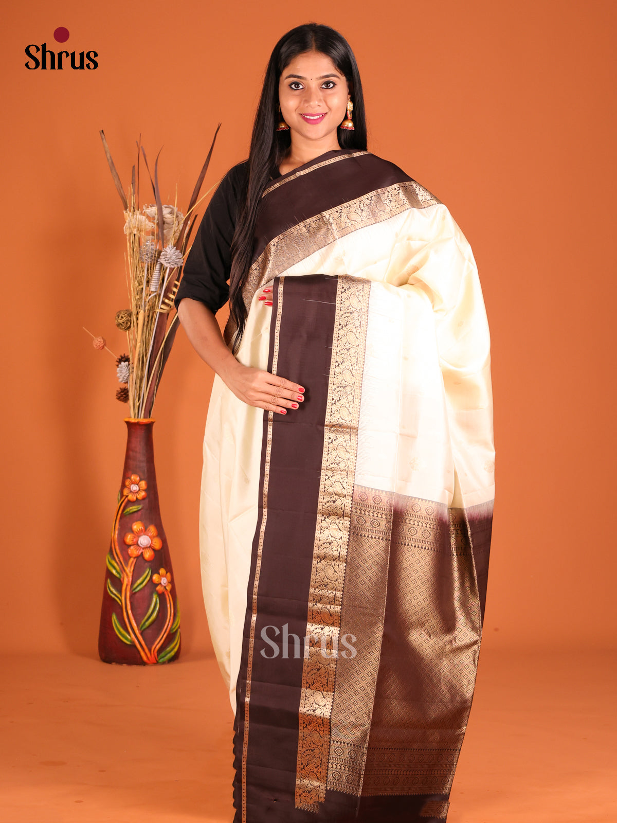 DHS04059 - Soft Silk Saree - Shop on Shrus.com