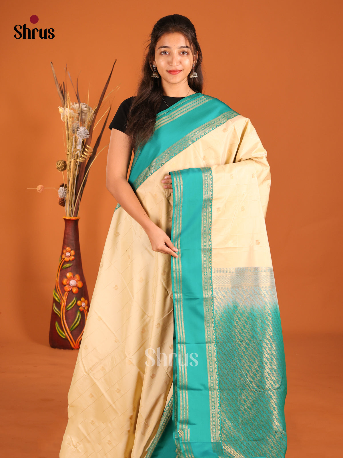 Cream & Green - Semi Kanchipuram Saree