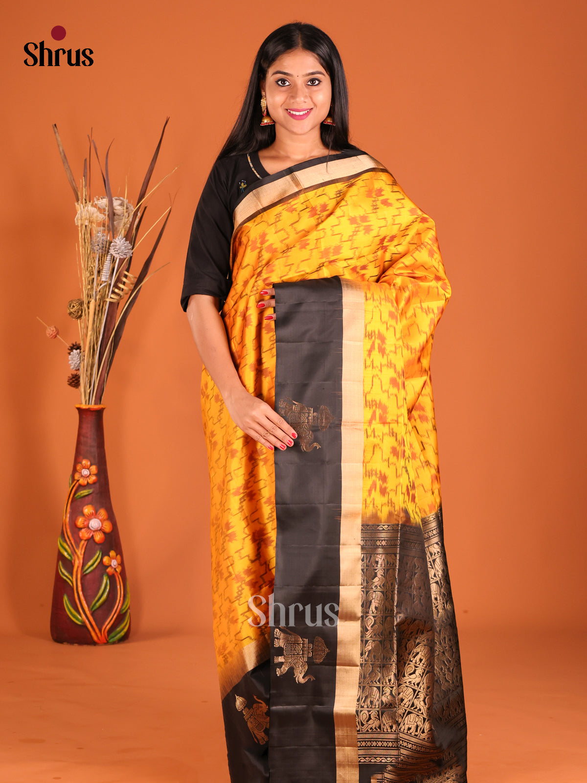 DHS04327 - Soft Silk Saree - Shop on Shrus.com