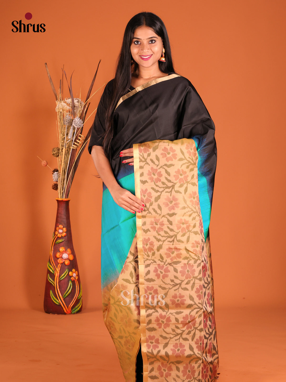 DHS04332 - Soft Silk Saree - Shop on Shrus.com