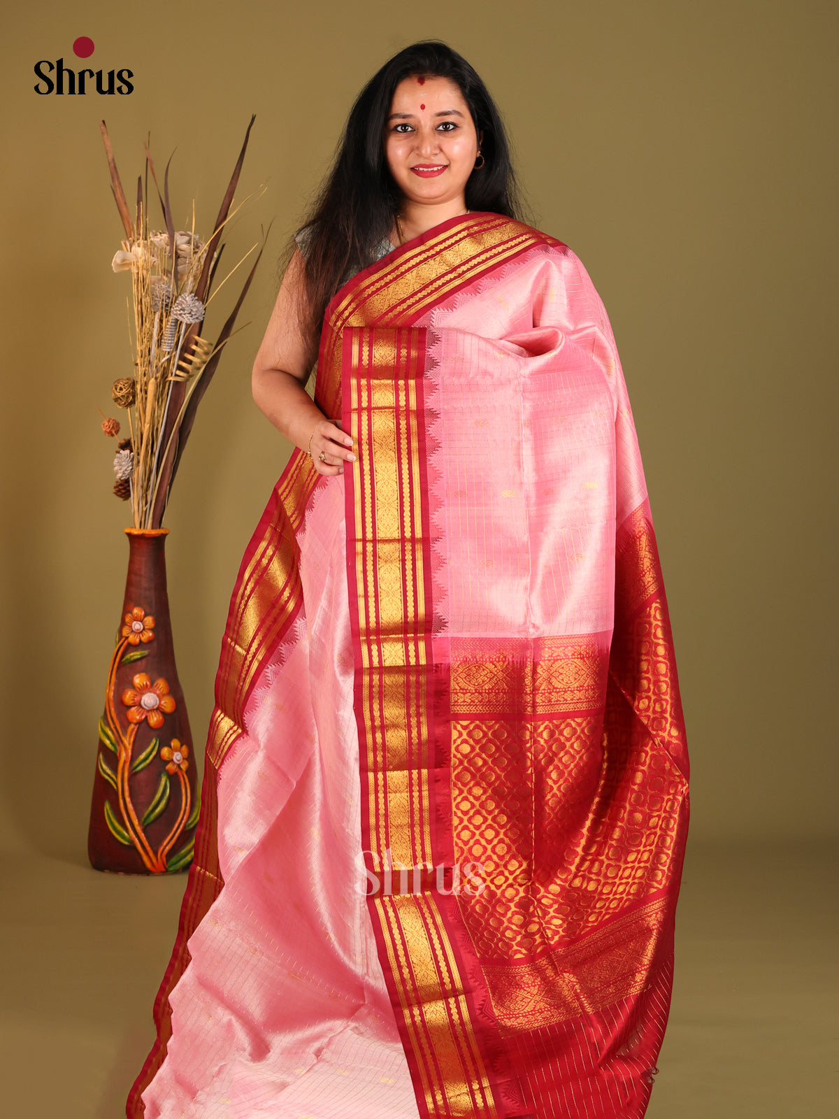 Pink & Red Silk Cotton Korvai-kattams Saree - Shop on Shrus.com