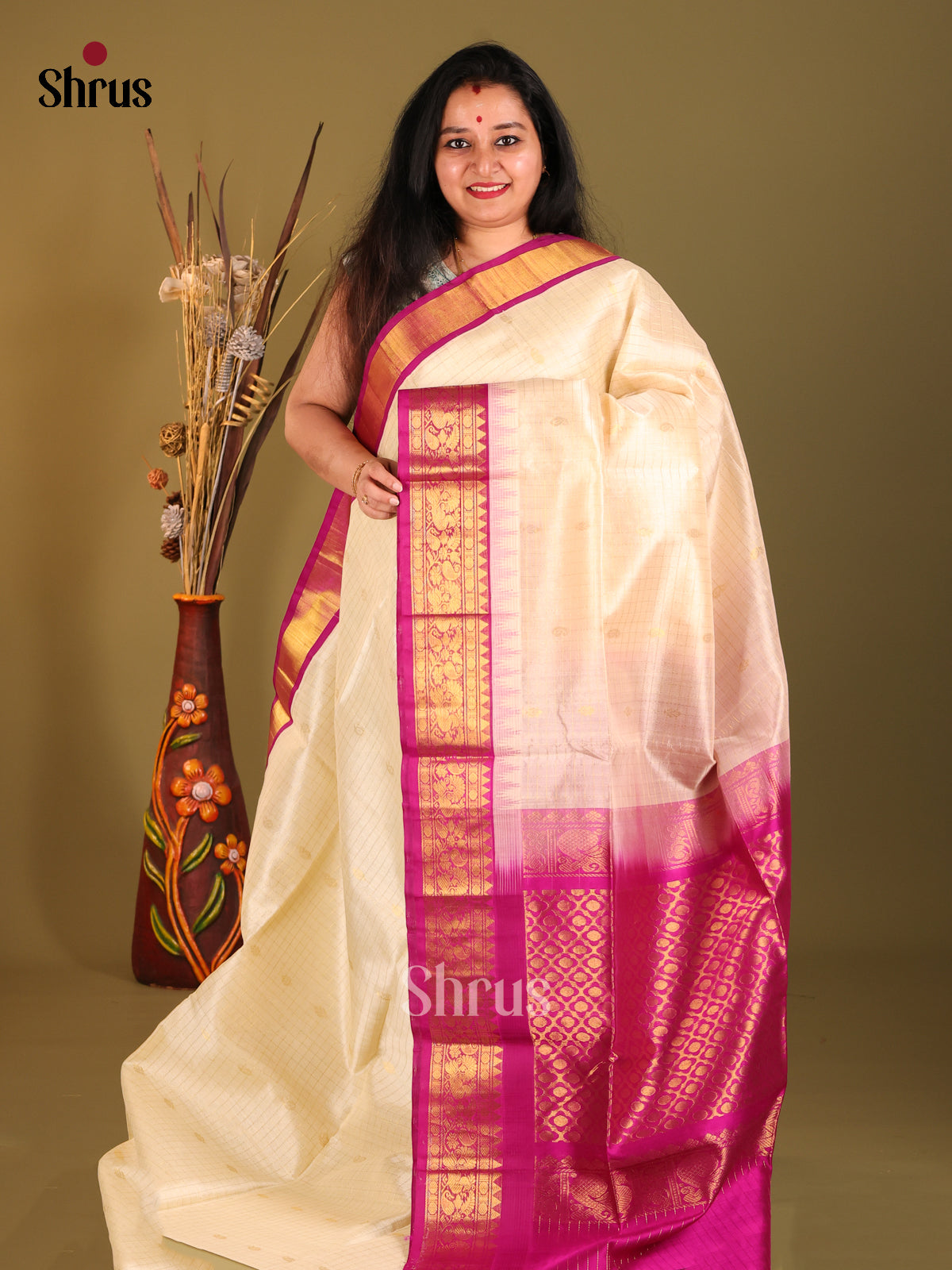 Cream & Pink Silk Cotton Korvai-kattams Saree - Shop on Shrus.com