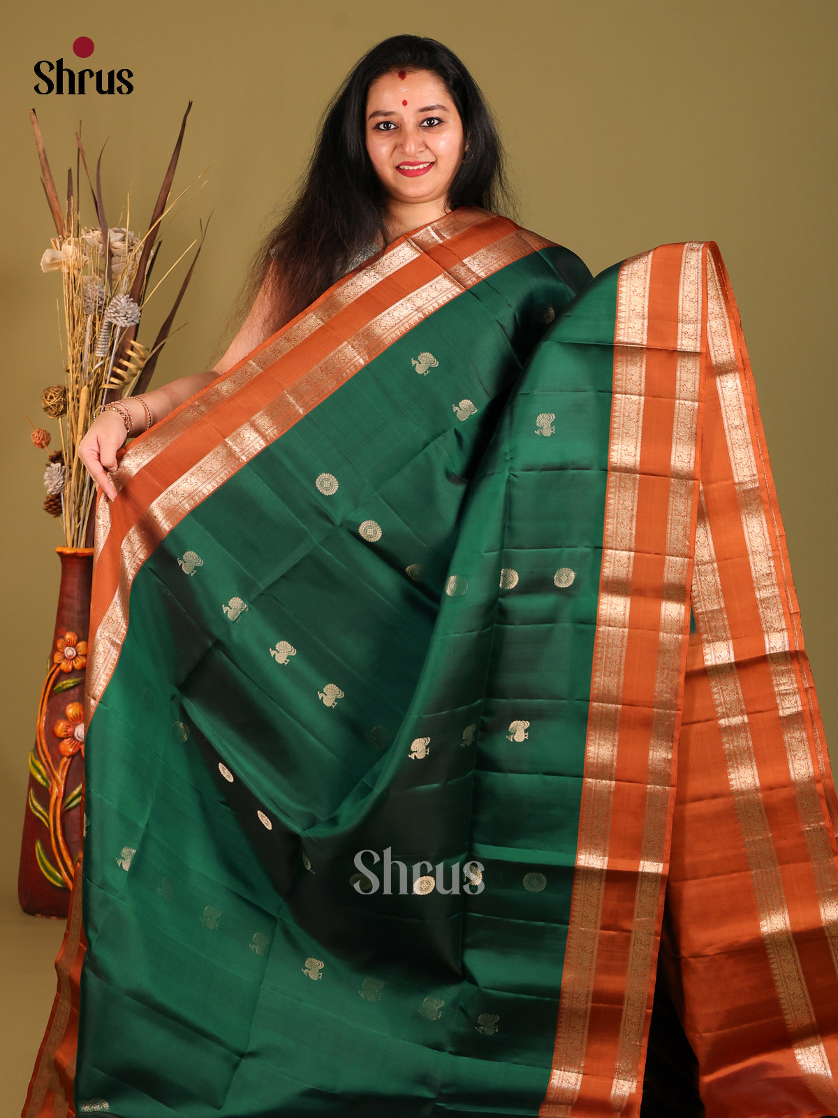 Green & Rust Soft Silk with contrast rettaipet zari border - Shop on Shrus.com