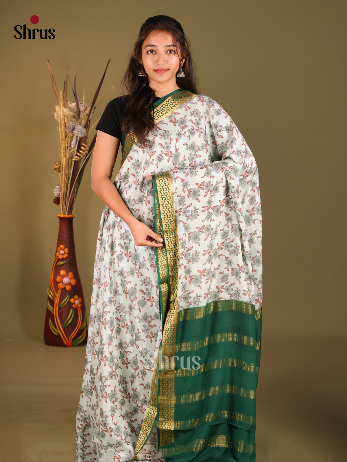 Elegant Light Grey Floral Printed Mysore Crepe Silk Saree With Green Border