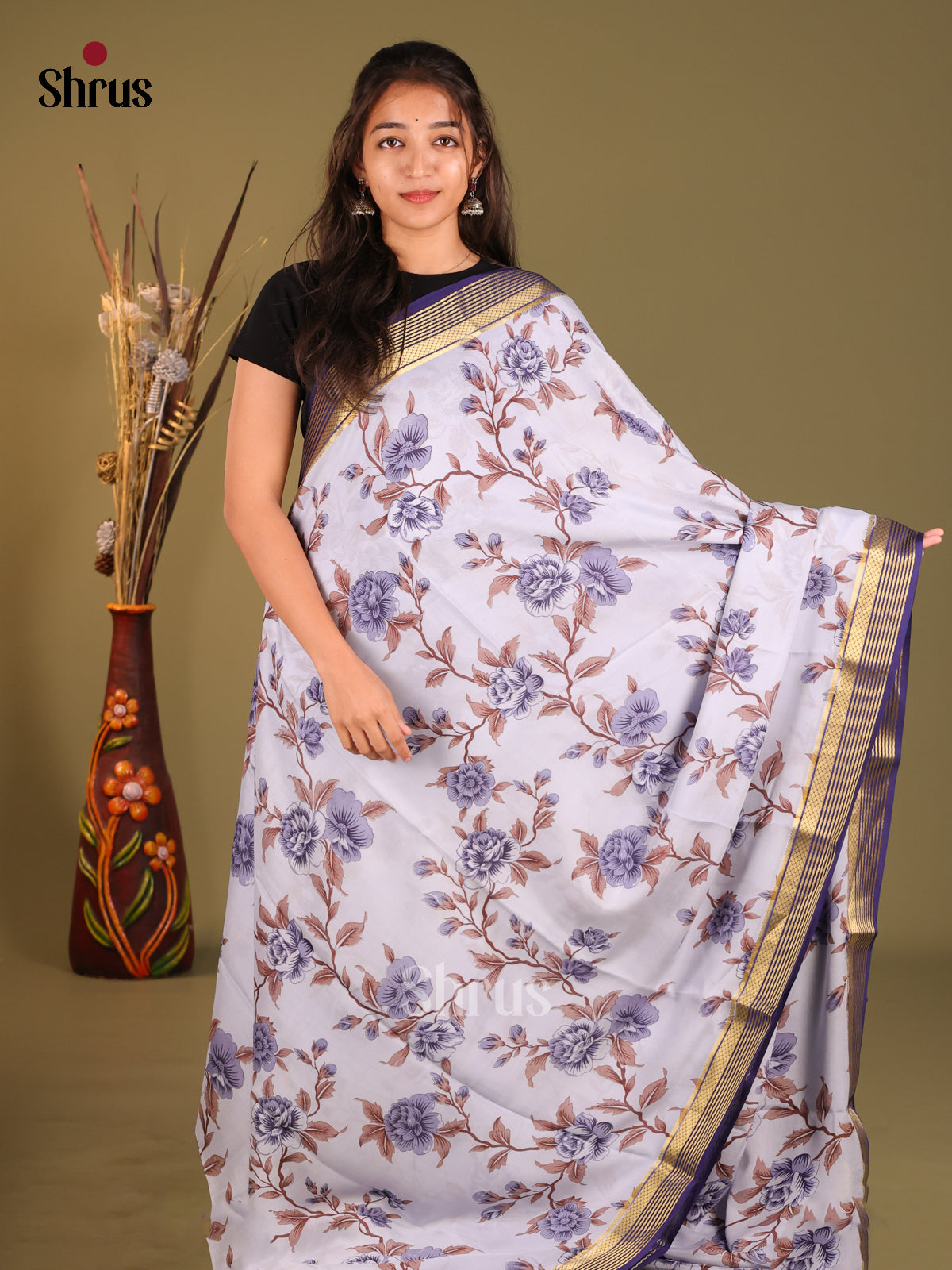 Exquisite Lavender Printed Mysore Silk Saree With Traditional Blue Border
