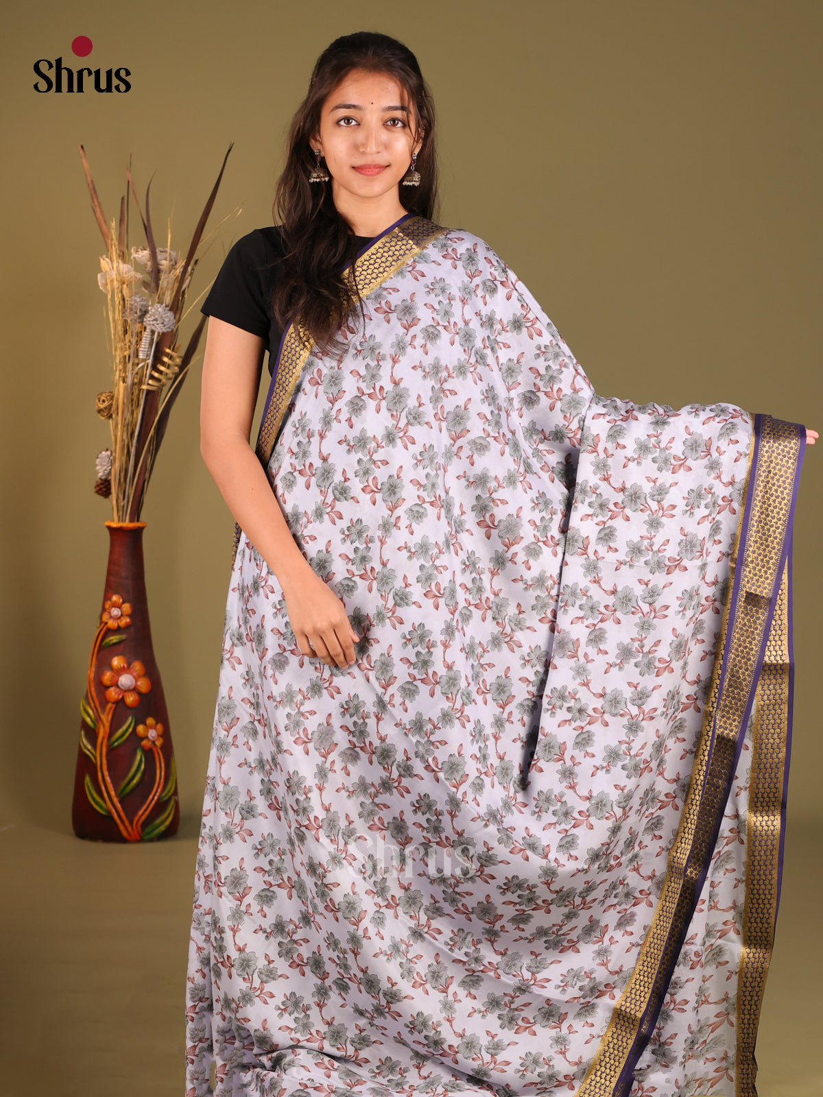 Pretty Light Grey Printed Mysore Silk Saree With Dark Blue Zari Border