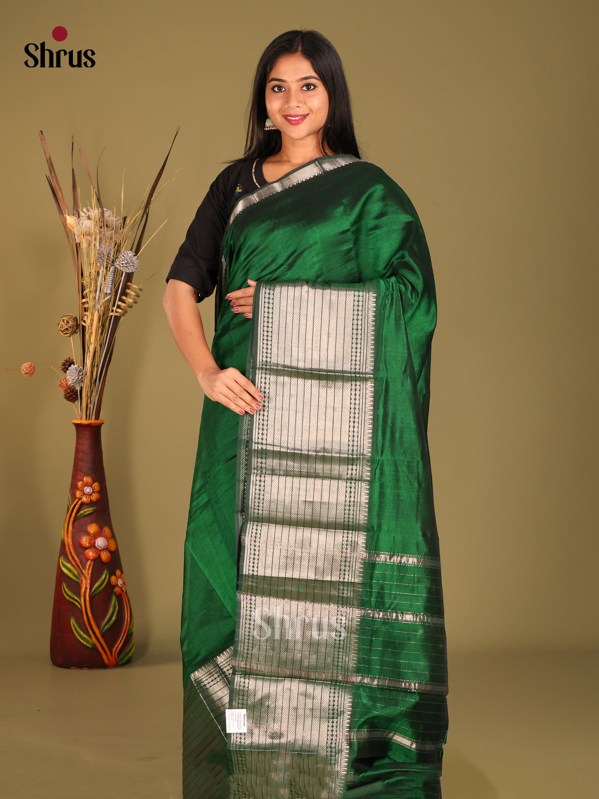 Green Single tone Mangalagiri silkcotton Saree with self zari border
