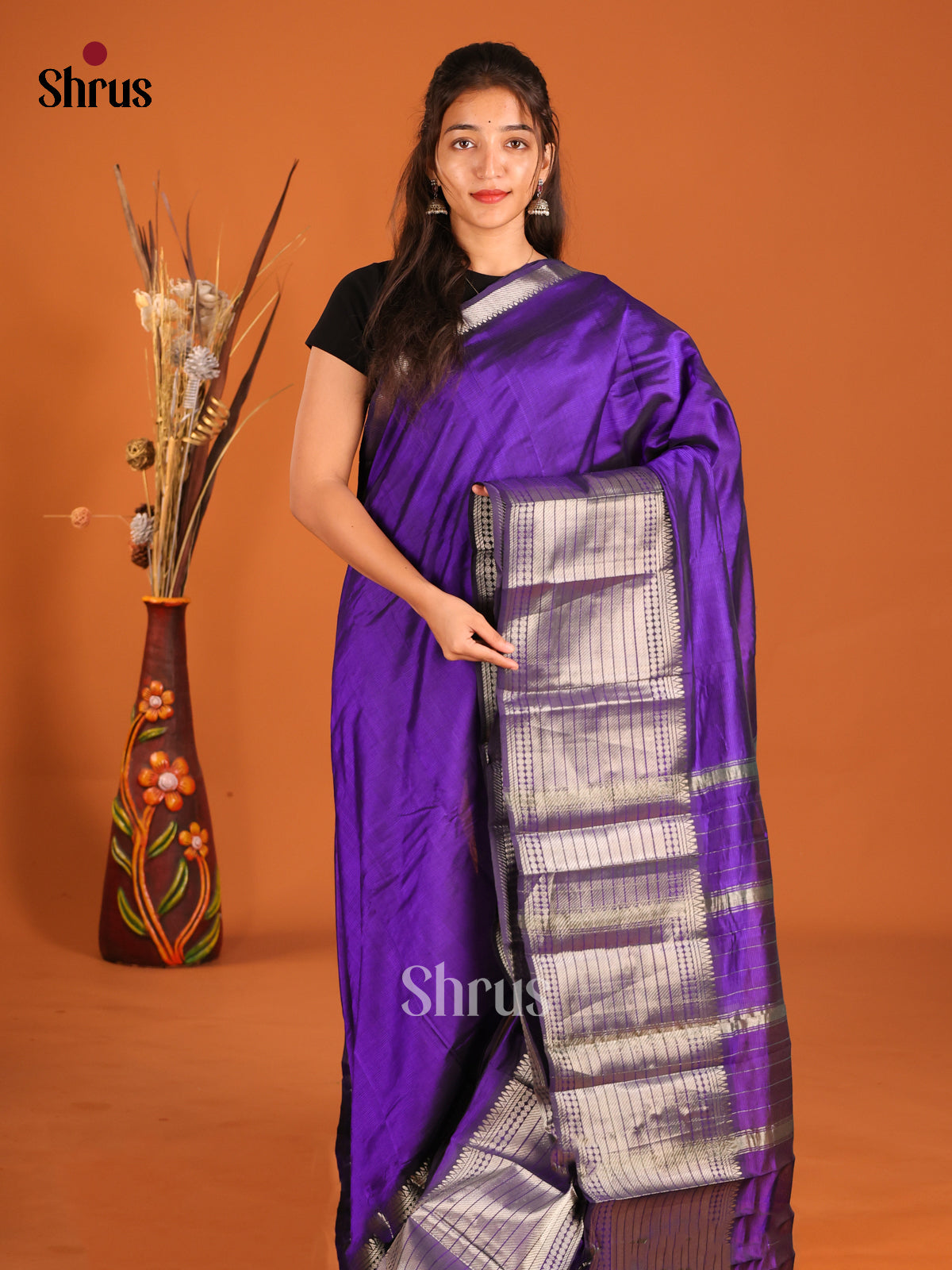 Violet single tone Mangalagiri silkcotton Saree with zari border