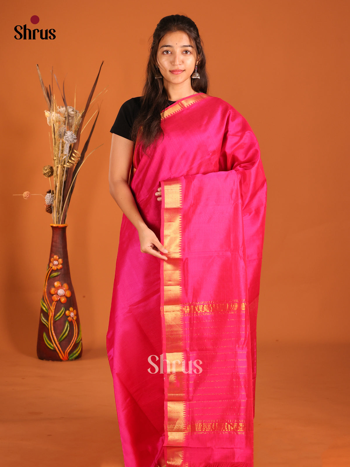 Pink Single tone Mangalagiri silkcotton Saree - Shop on Shrus.com