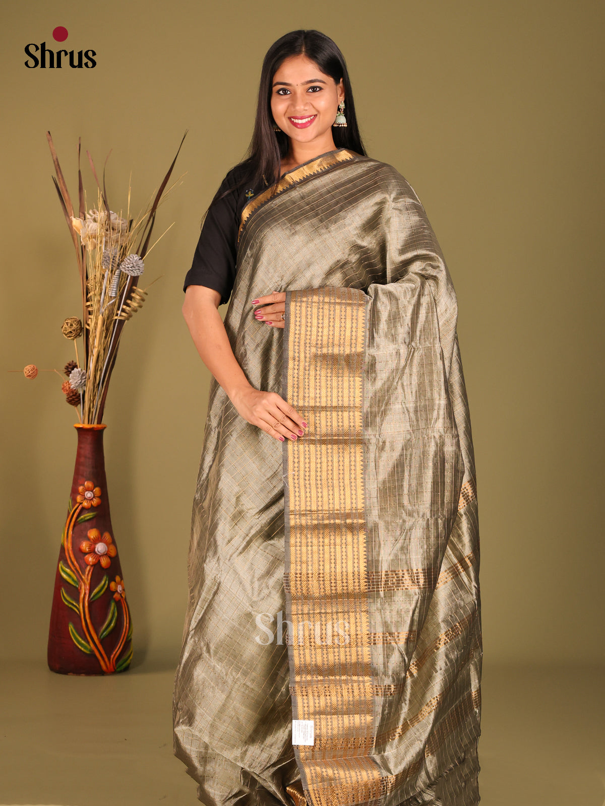 Grey Single Tone Mangalagiri silkcotton Saree with zari checks