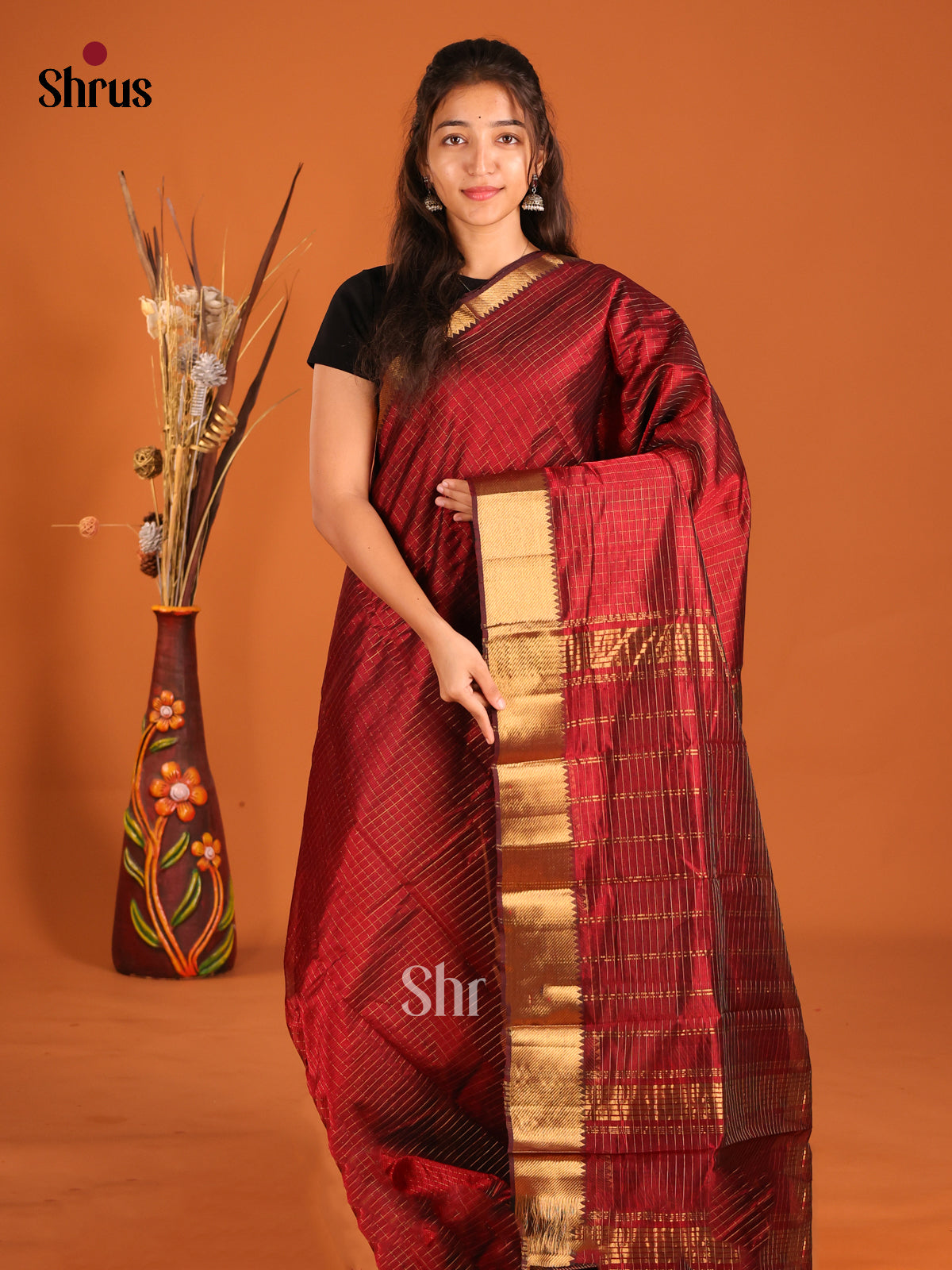 maroon single tone Mangalagiri silkcotton Saree with zari checks