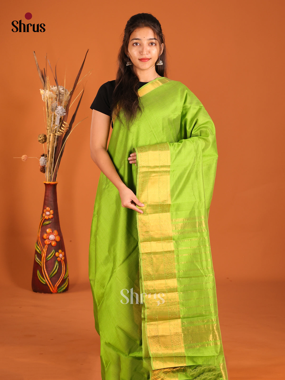 Parrot Green single tone Mangalagiri silkcotton Saree with gold zari border