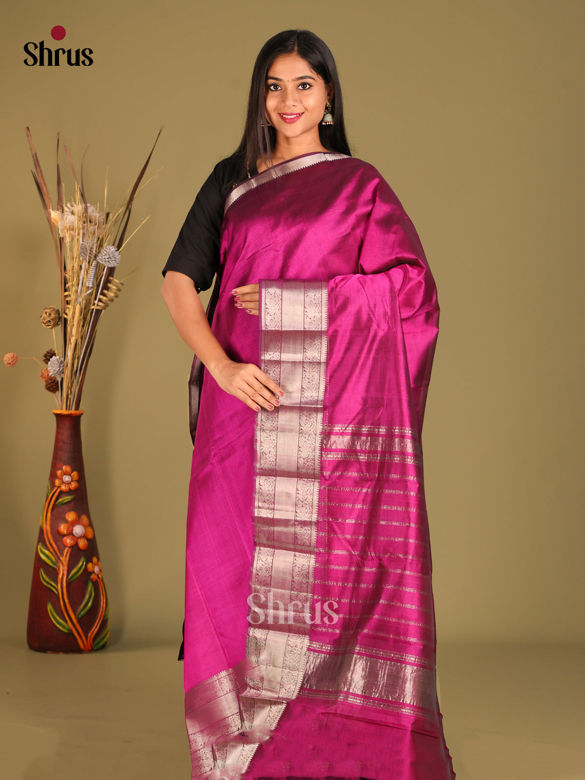 Purple single tone Mangalagiri silkcotton Saree with self peacock vines zari border