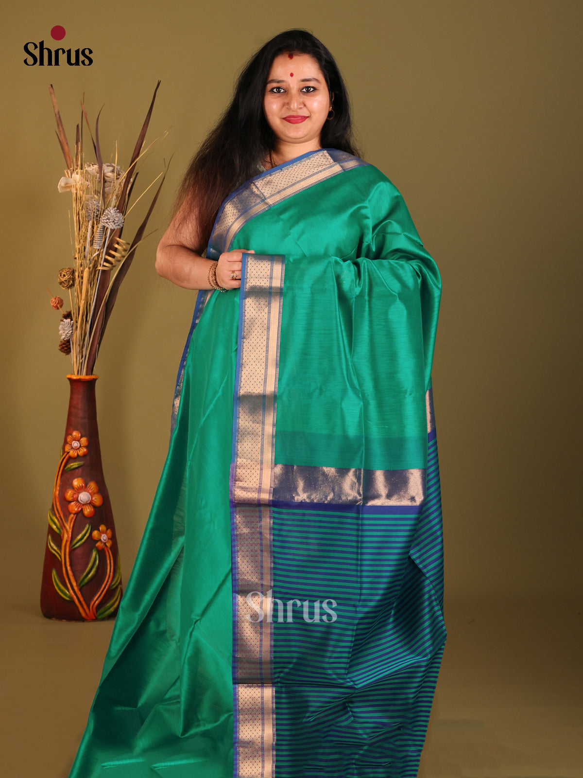 Green & Blue- Maheshwari silkcotton Saree - Shop on Shrus.com