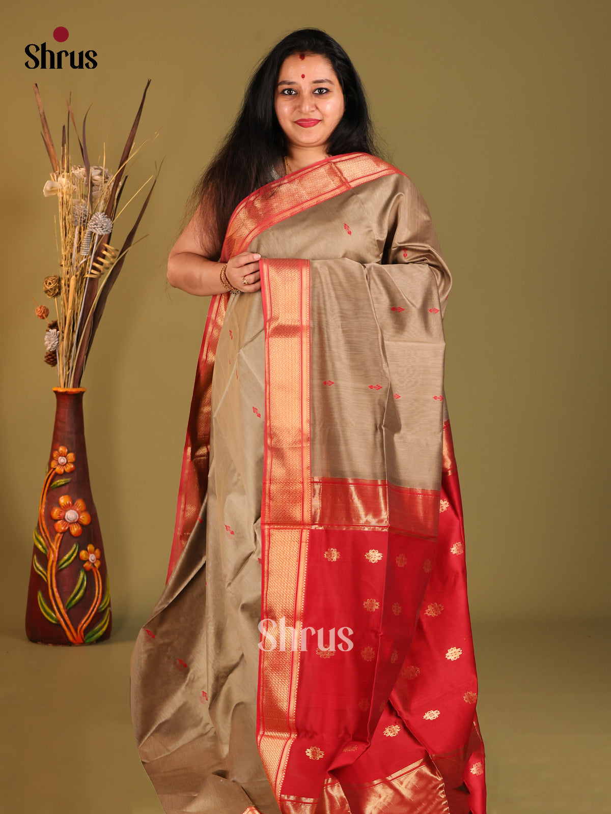Golden and Red Maheshwari silkcotton Saree