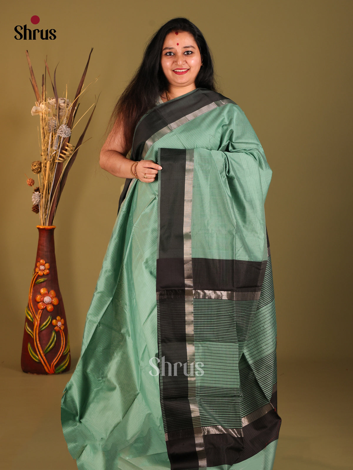 DHS06113 - Maheshwari silkcotton Saree - Shop on Shrus.com