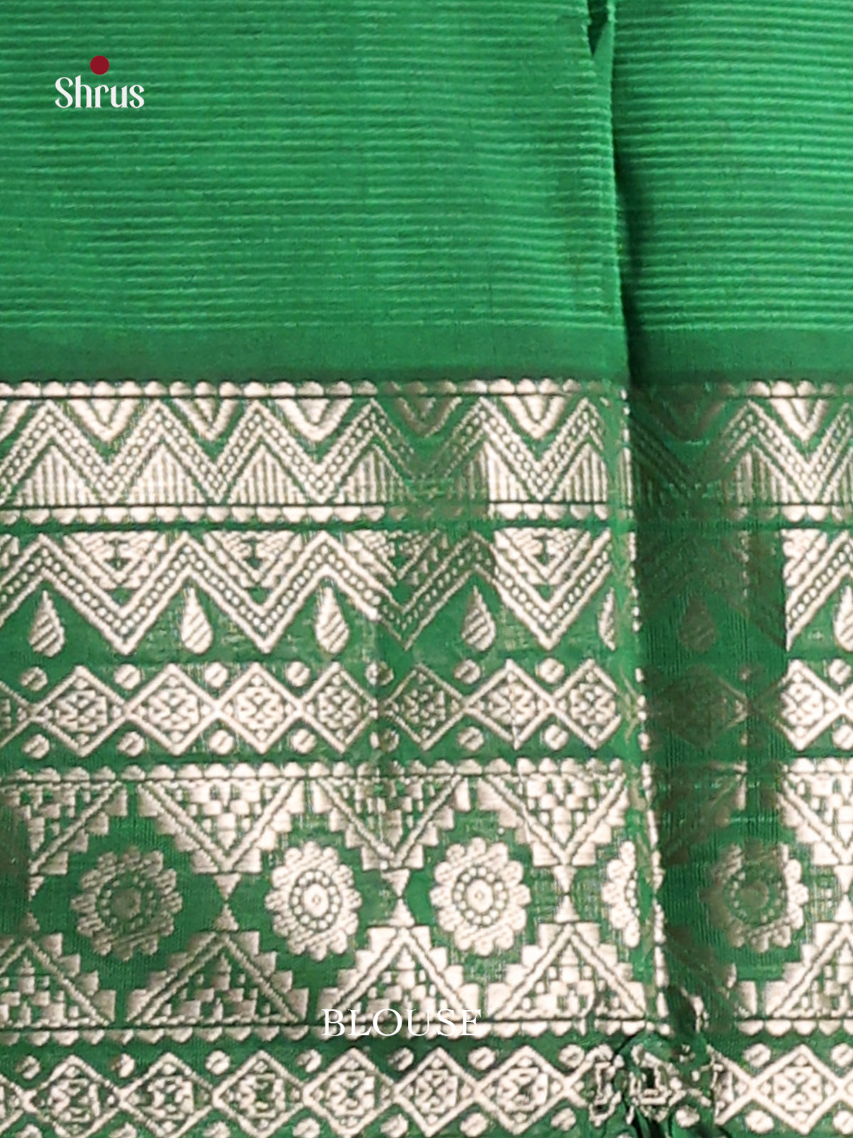 Green single tone Mangalagiri silkcotton Saree gleams with zari buttas -2