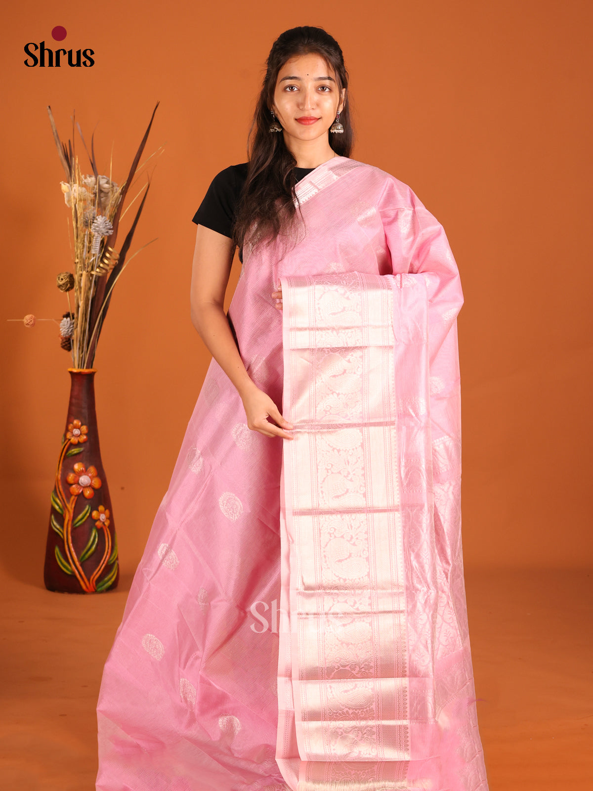 Pink single tone Mangalagiri silkcotton Saree with zari peacock motifs in the border