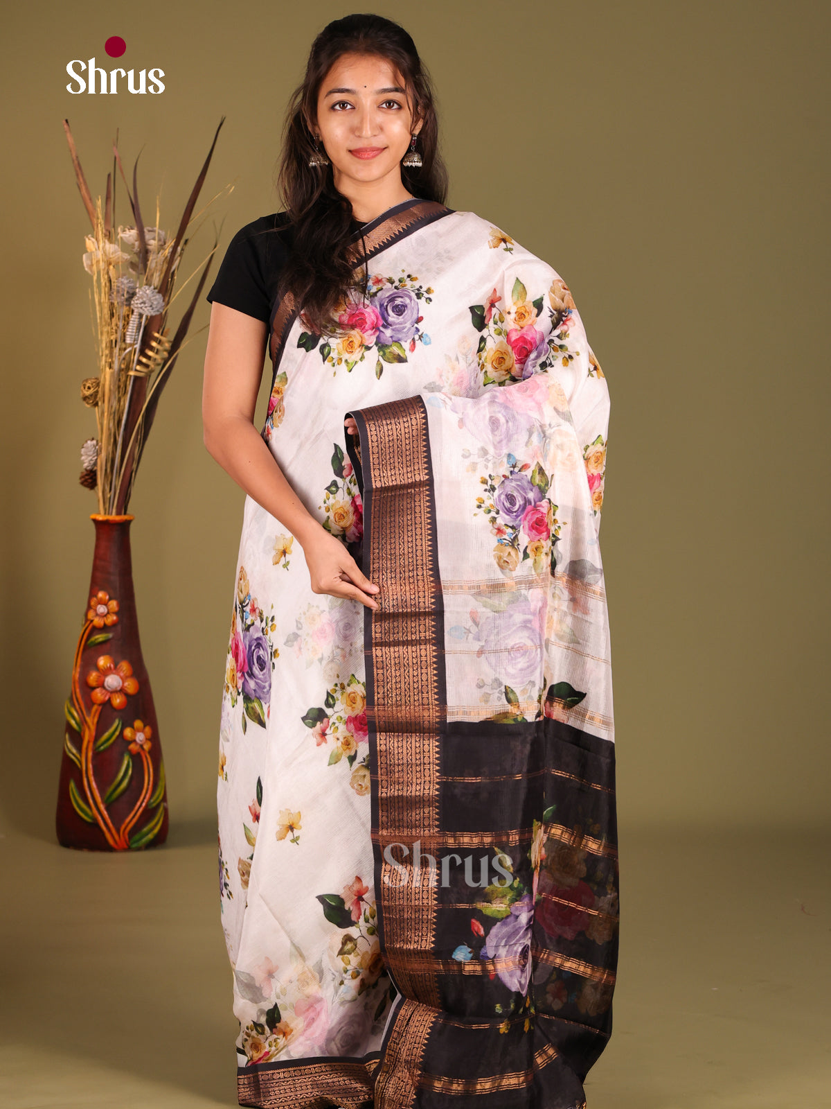 Cream & Black - Mangalagiri printed silkcotton Saree