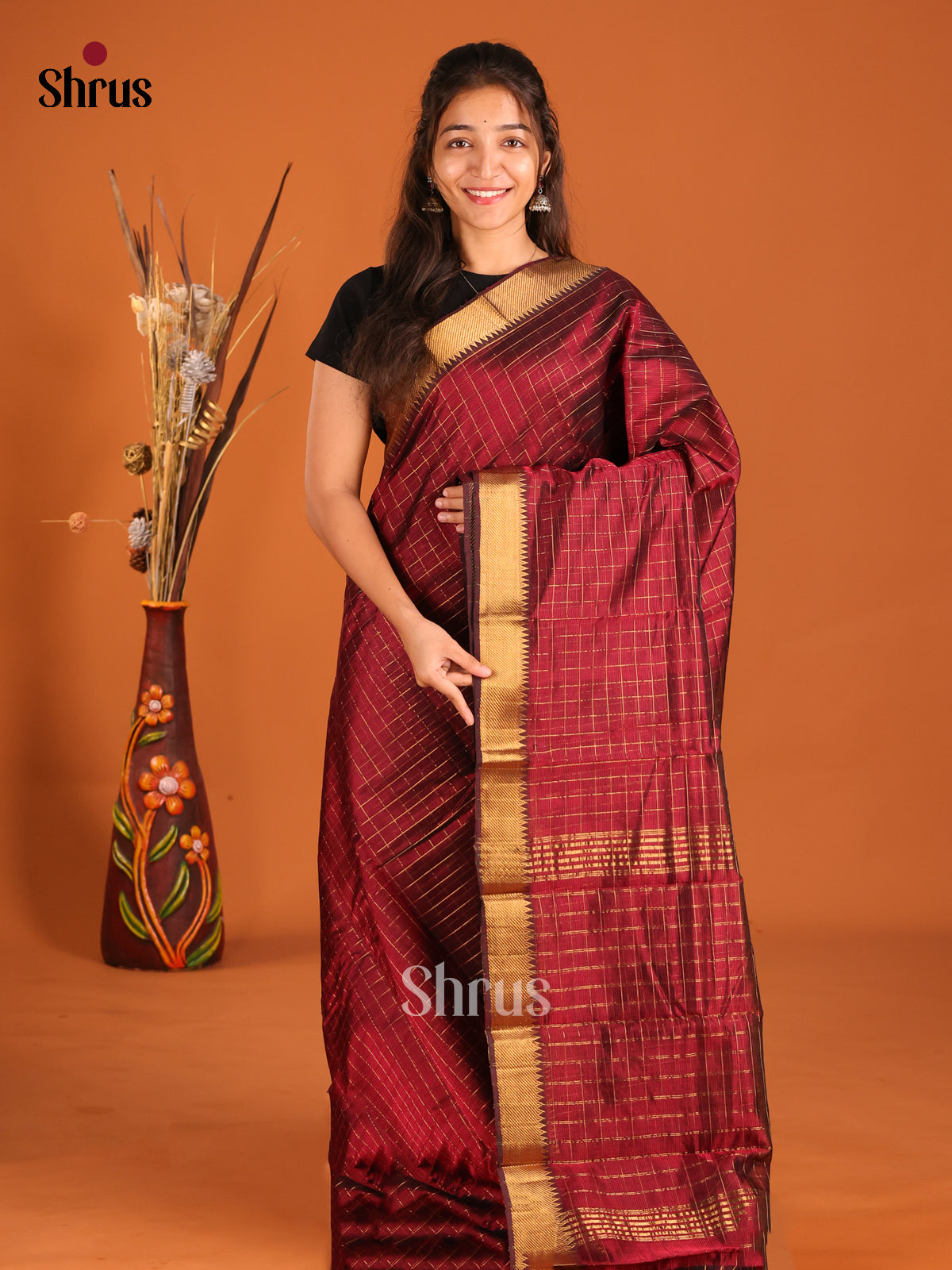 Maroon single tone Mangalagiri silkcotton Saree with zari checks - Shop on Shrus.com