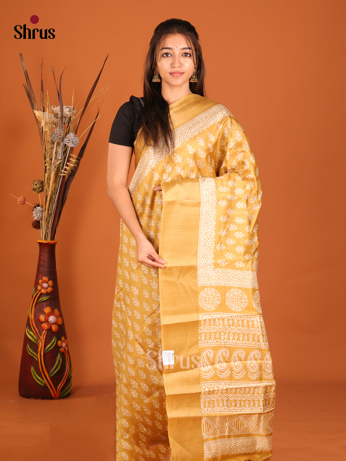 DHS06481 - Semi Crepe Saree - Shop on Shrus.com