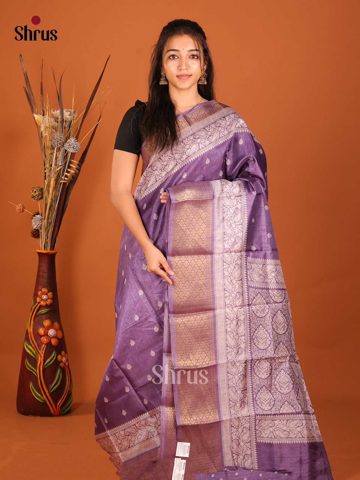 DHS07012 - Semi Crepe Saree - Shop on Shrus.com