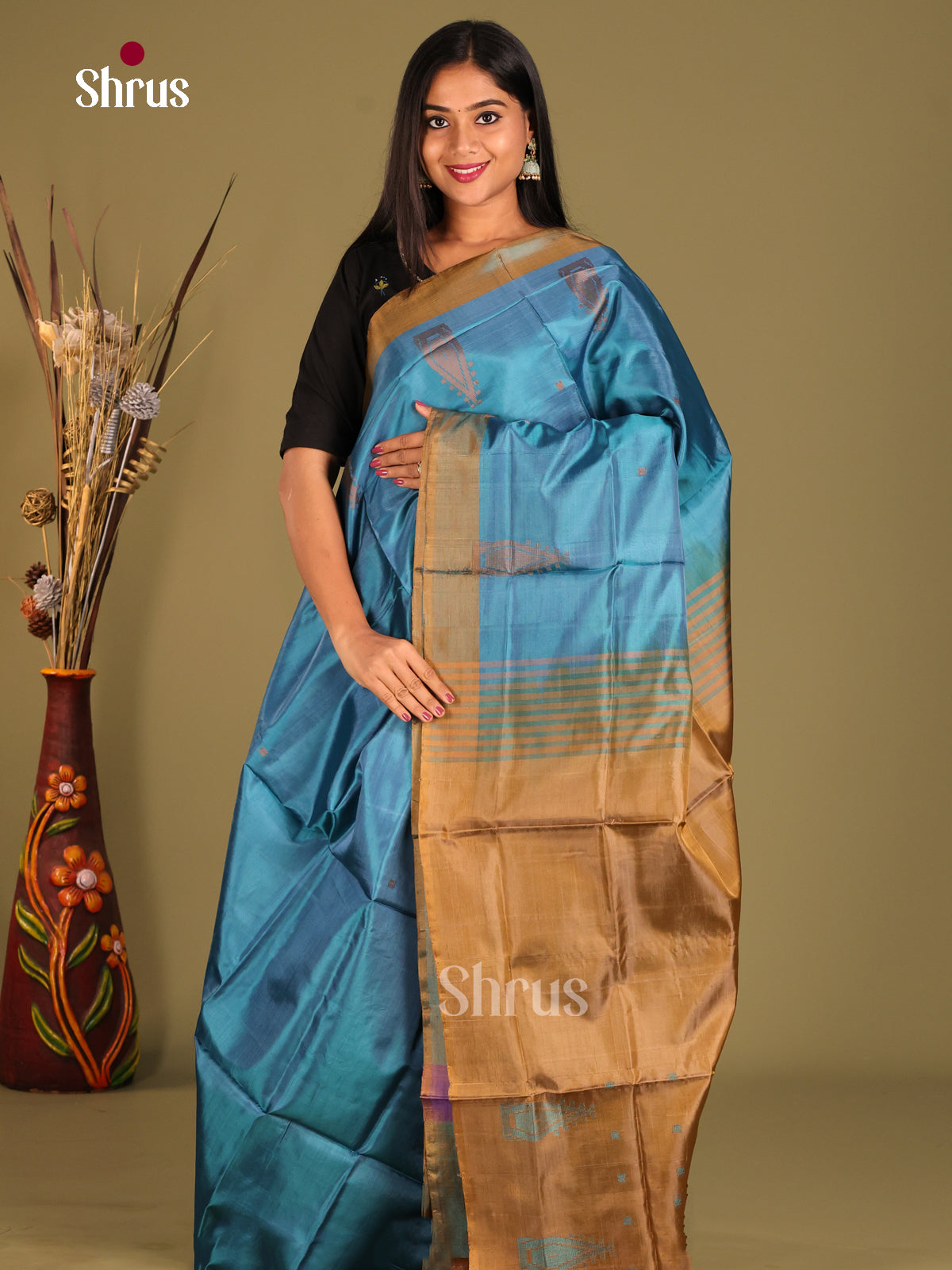 DHS07117 - Banana Pith without blouse Saree - Shop on Shrus.com