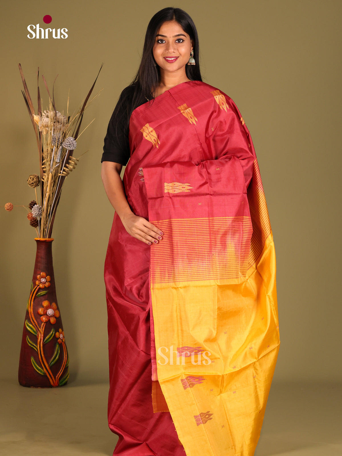 DHS07118 - Banana Pith without blouse Saree - Shop on Shrus.com