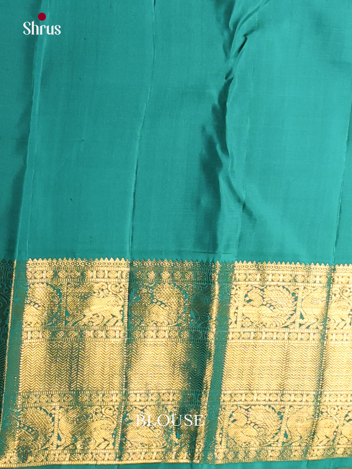 Orangish Pink Korvai Kanchipuram Silk Saree with peacock buttas & Green Brocade Pallu 2