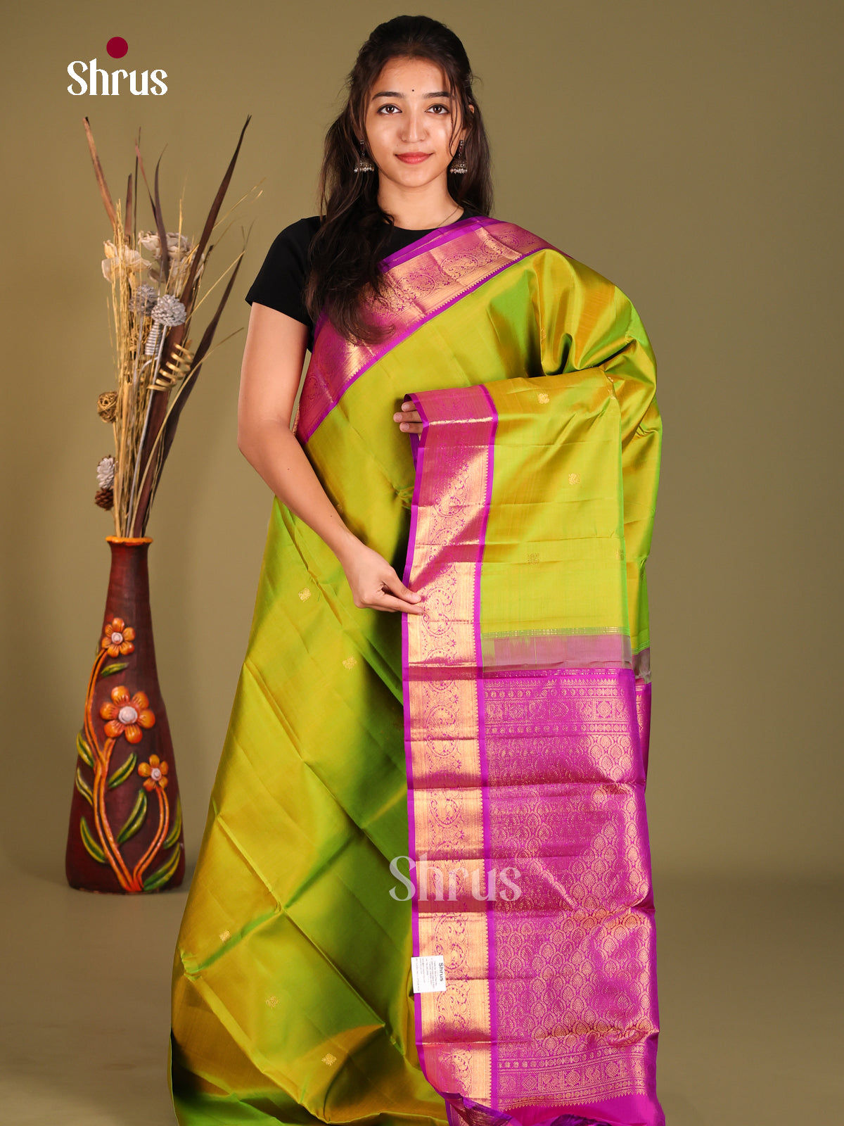 Parrot Green & Majenta Kanchipuram silk Saree with rich traditional korvai zari border - Shop on Shrus.com