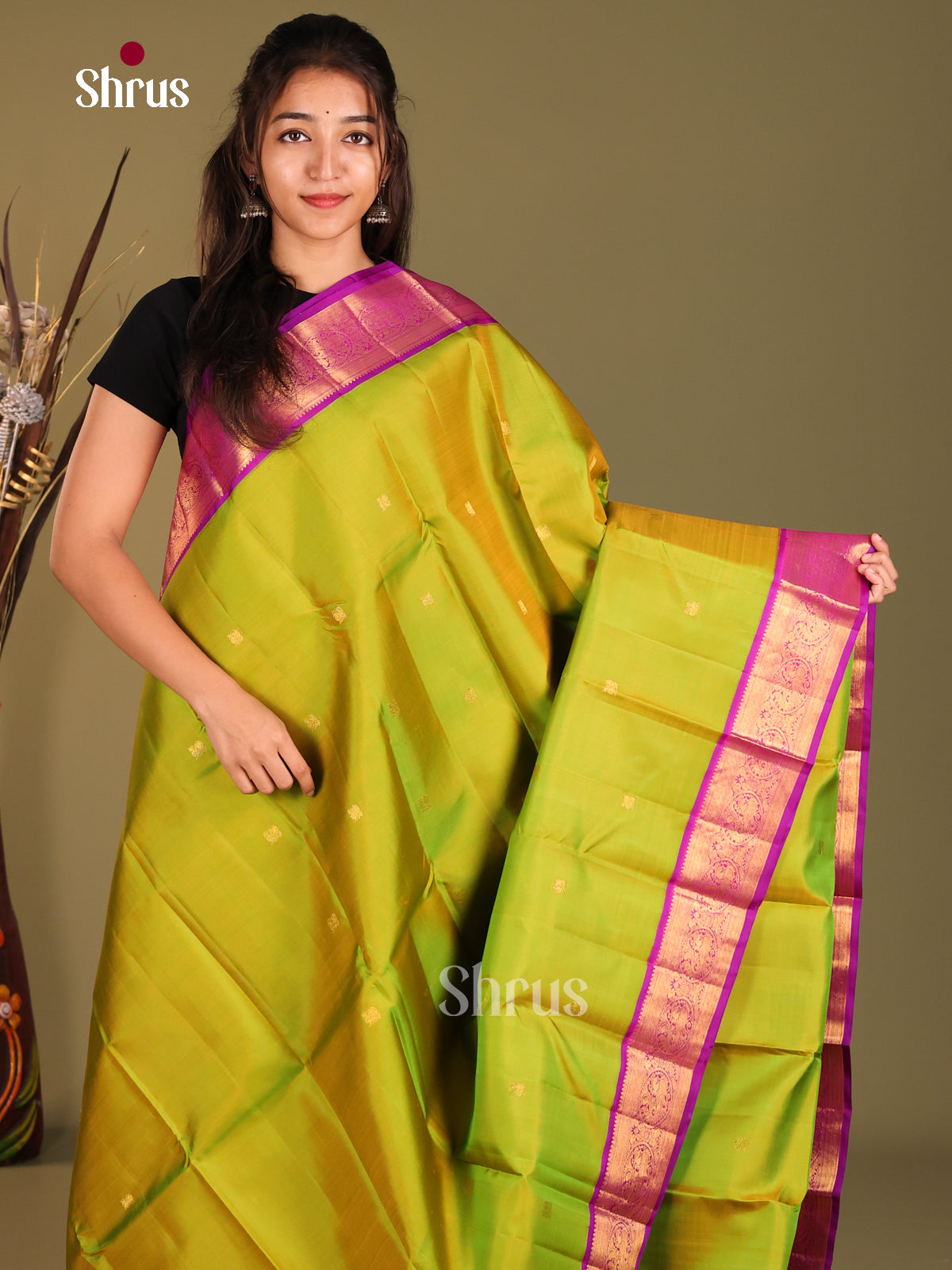 Parrot Green & Majenta Kanchipuram silk Saree with rich traditional korvai zari border - Shop on Shrus.com