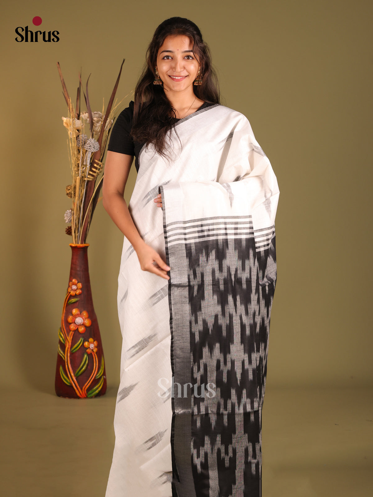 Cream & Grey- Semi Ikkat Saree