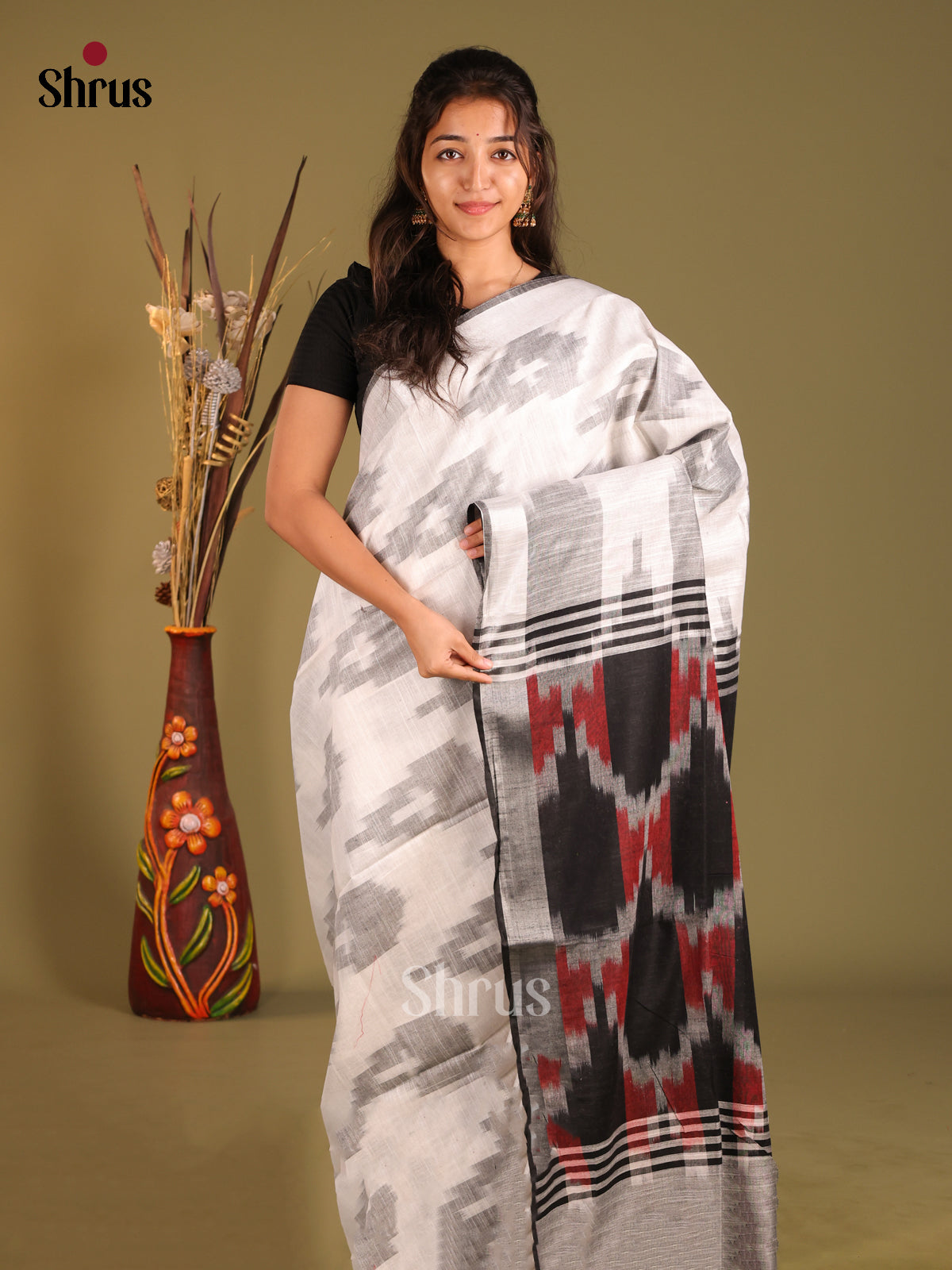 DHS08188 - Semi Ikkat Saree - Shop on Shrus.com
