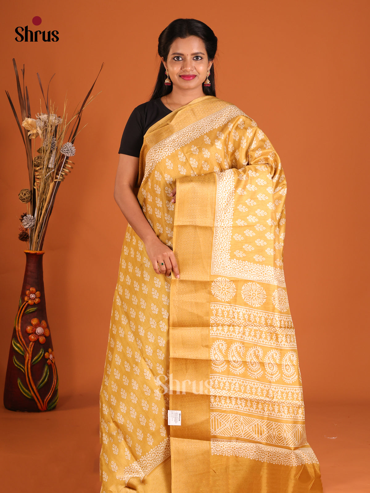 DHS09026 - Semi Crepe Saree - Shop on Shrus.com
