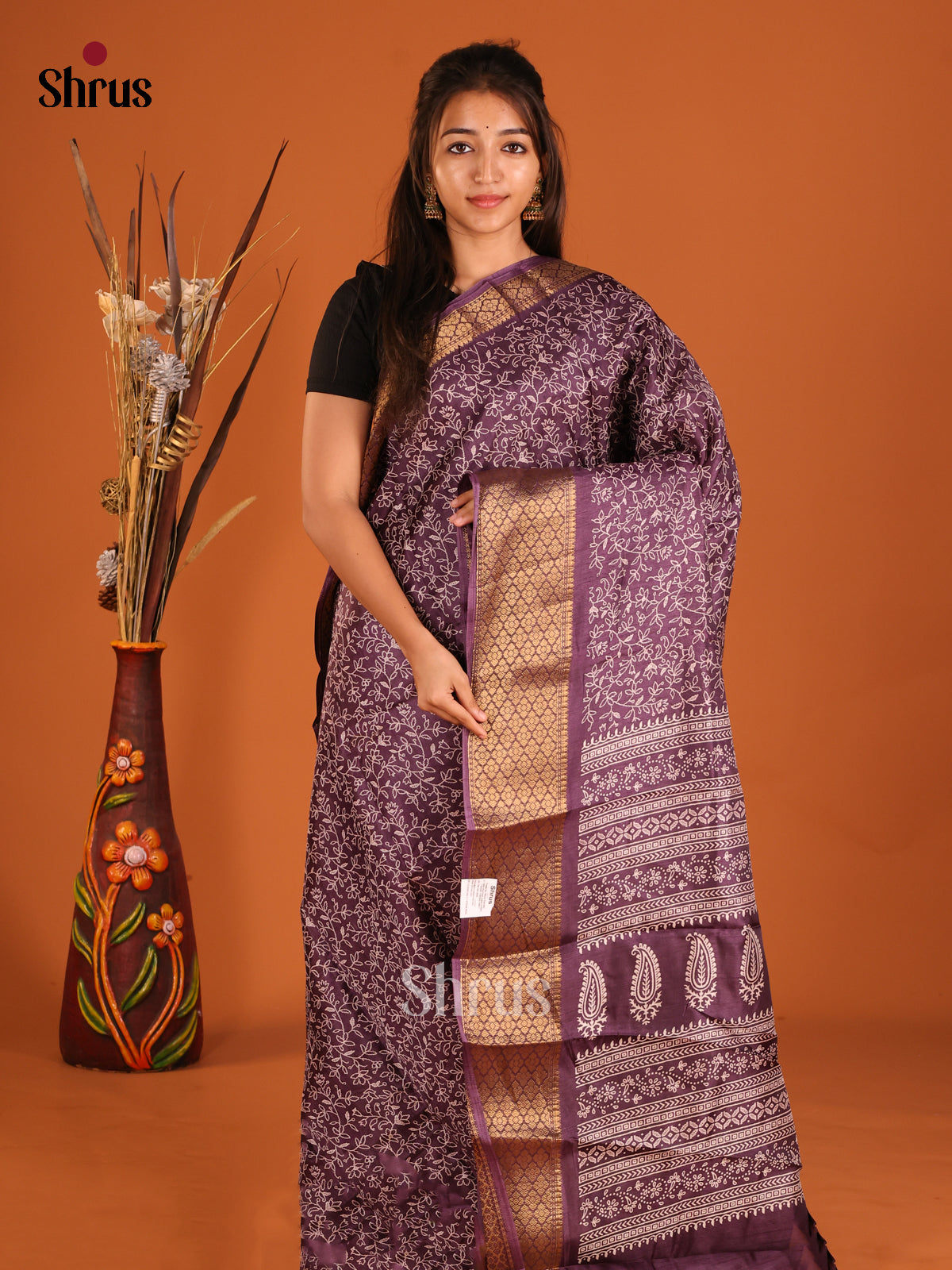 DHS09057 - Semi Crepe Saree - Shop on Shrus.com