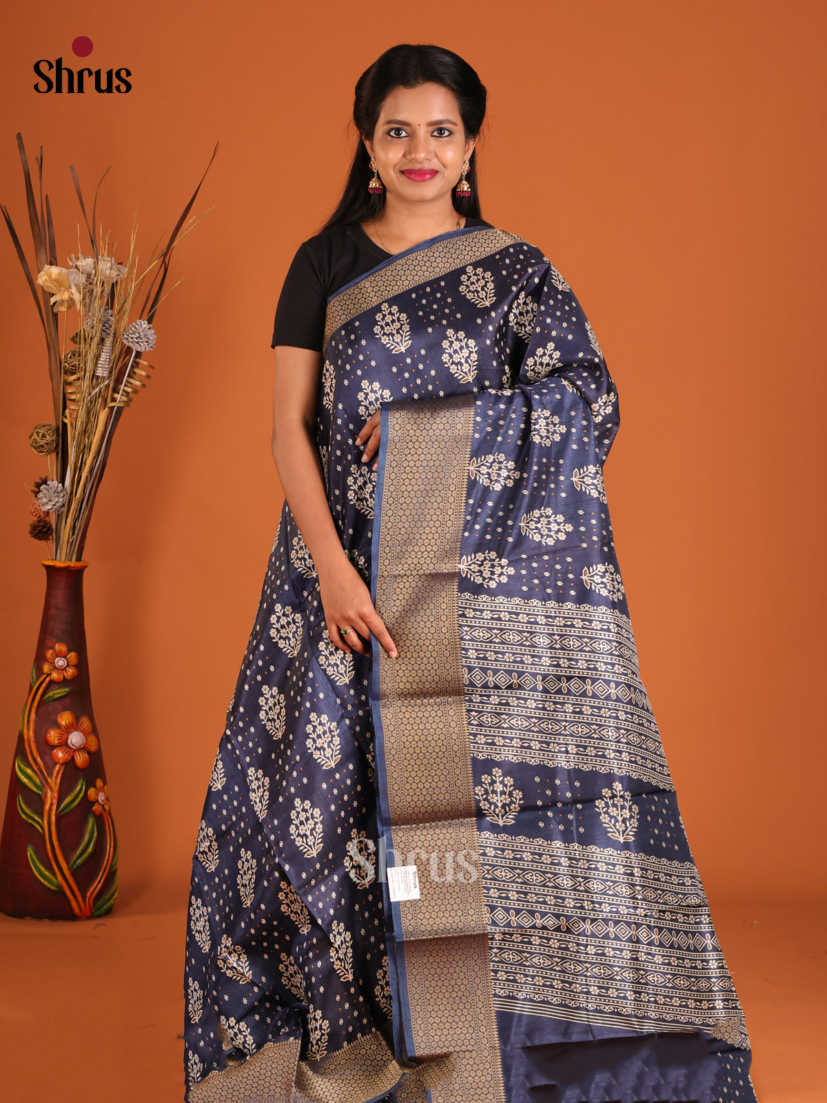 DHS09064 - Semi Crepe Saree - Shop on Shrus.com