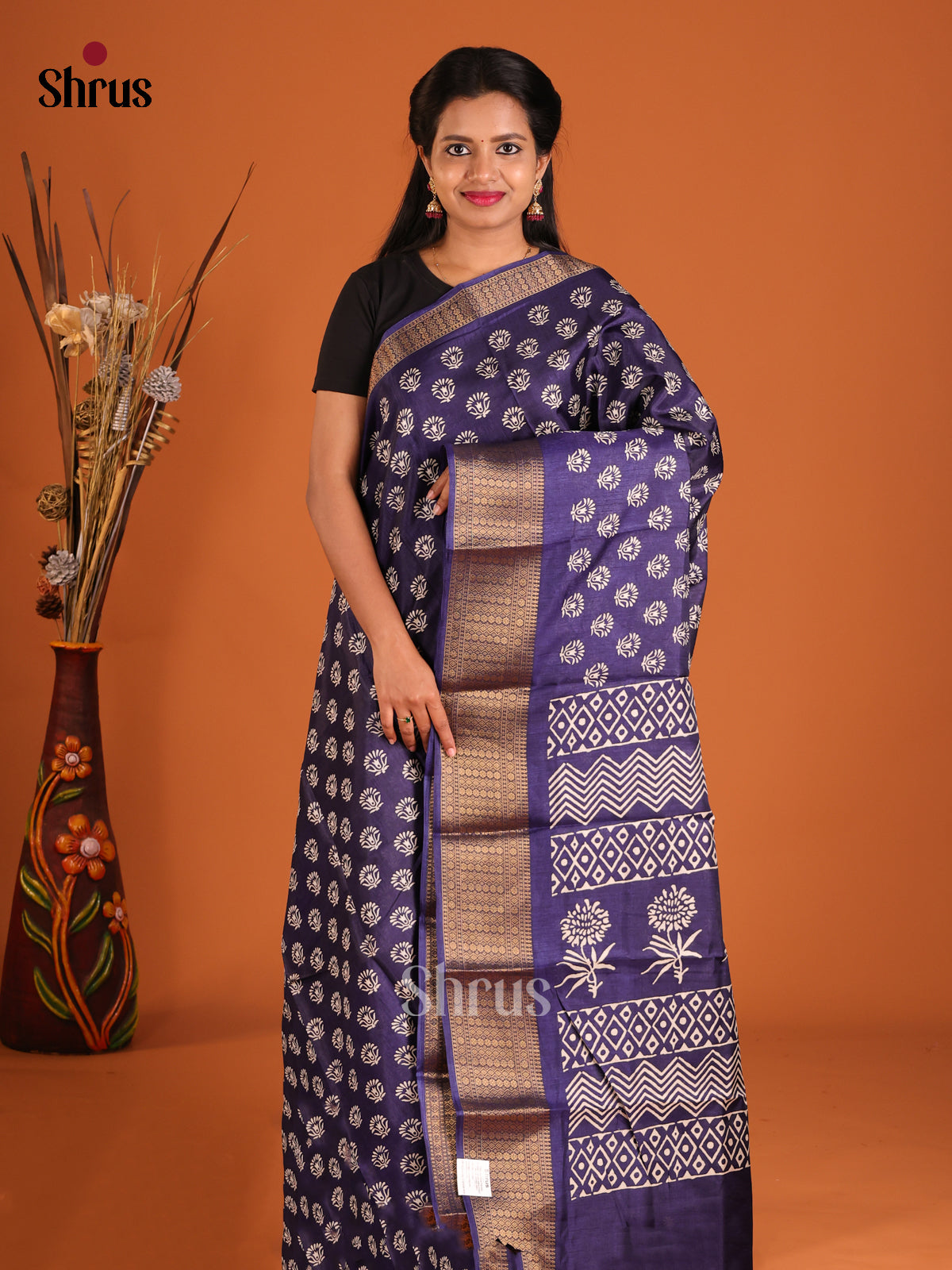 DHS09088 - Semi Crepe Saree - Shop on Shrus.com